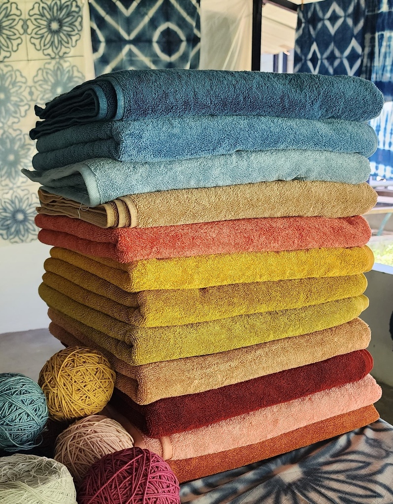 LARGE TOWEL, PINK, PLAIN, COTTON