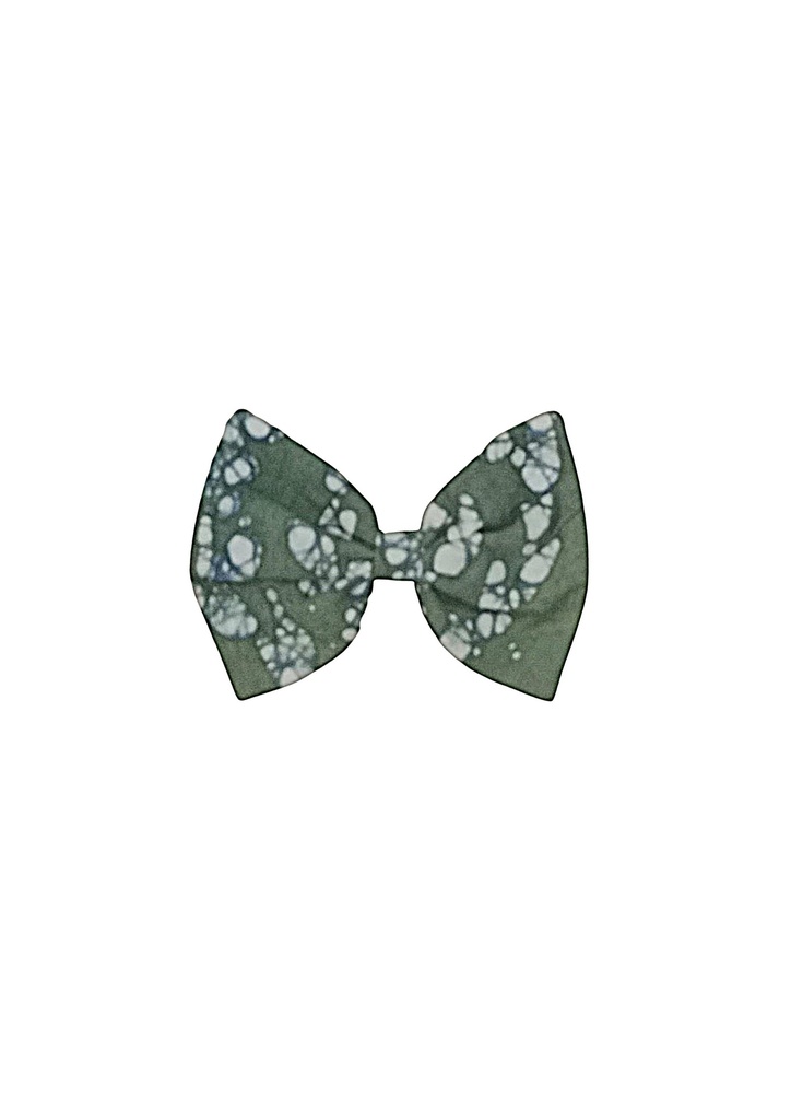 TUXEDO HAIRCLIP, SINGLE, GREEN-WHITE